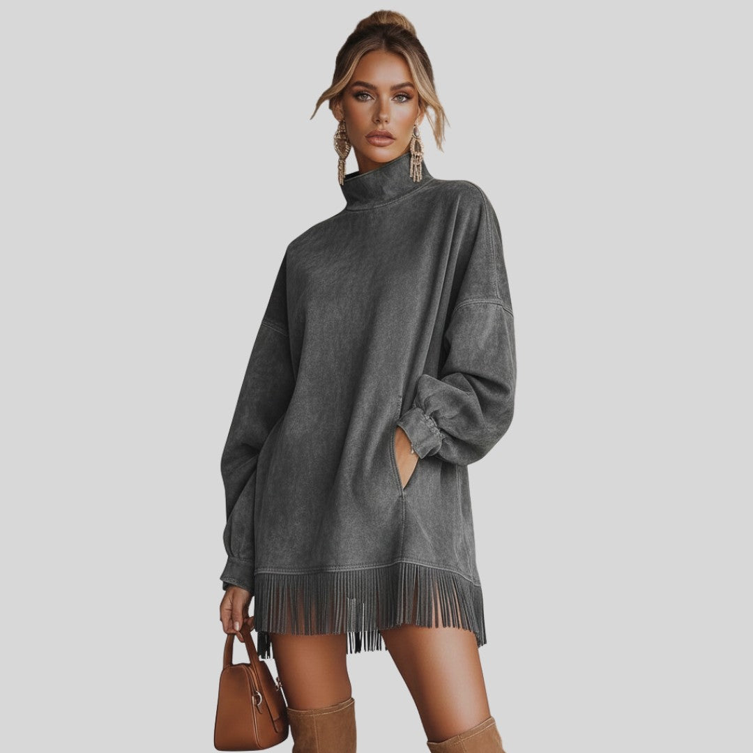 Robe en daim à col montant avec franges