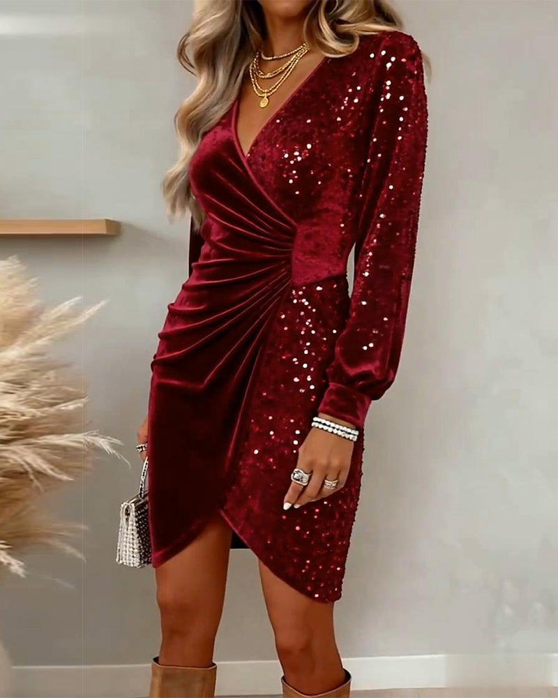 Robe élégante avec décolleté en V